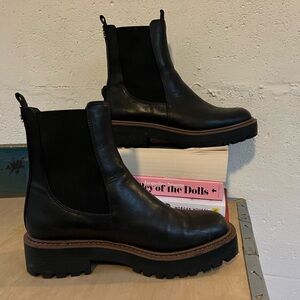Sam Edelman lug boot size 8.5